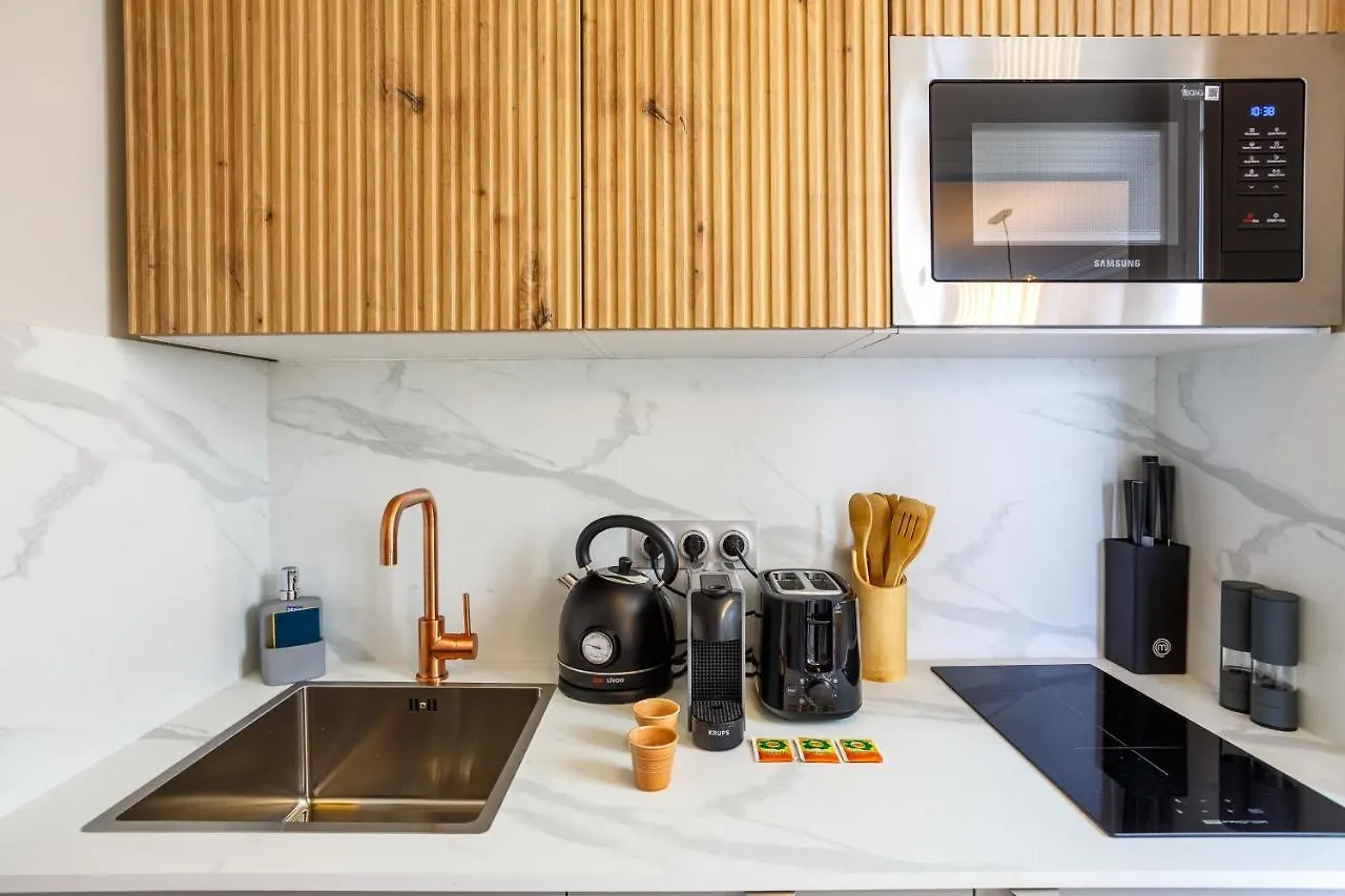 The Eiffel Tower Cosy Nest Apartment Paris 0*,  France